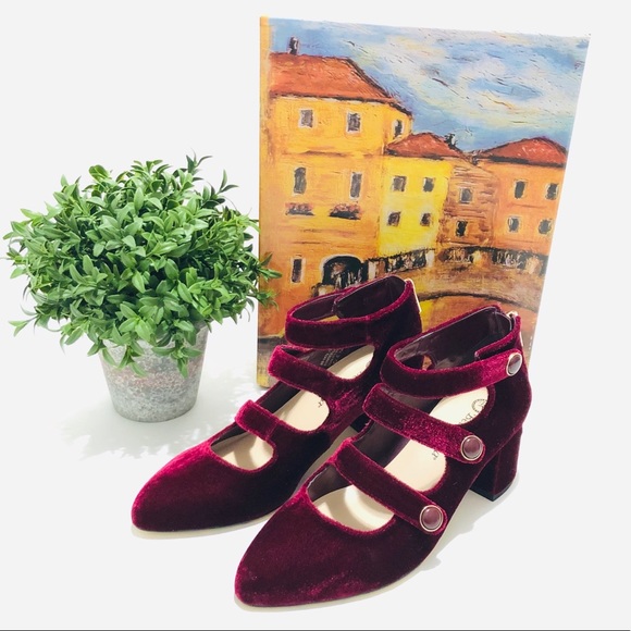 💋SOLD💋Bella Vita Jolie II Pumps Burgundy Velvet - 7.5W - Picture 2 of 8